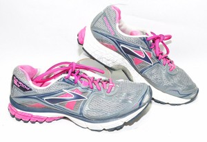 brooks ravenna size 8.5