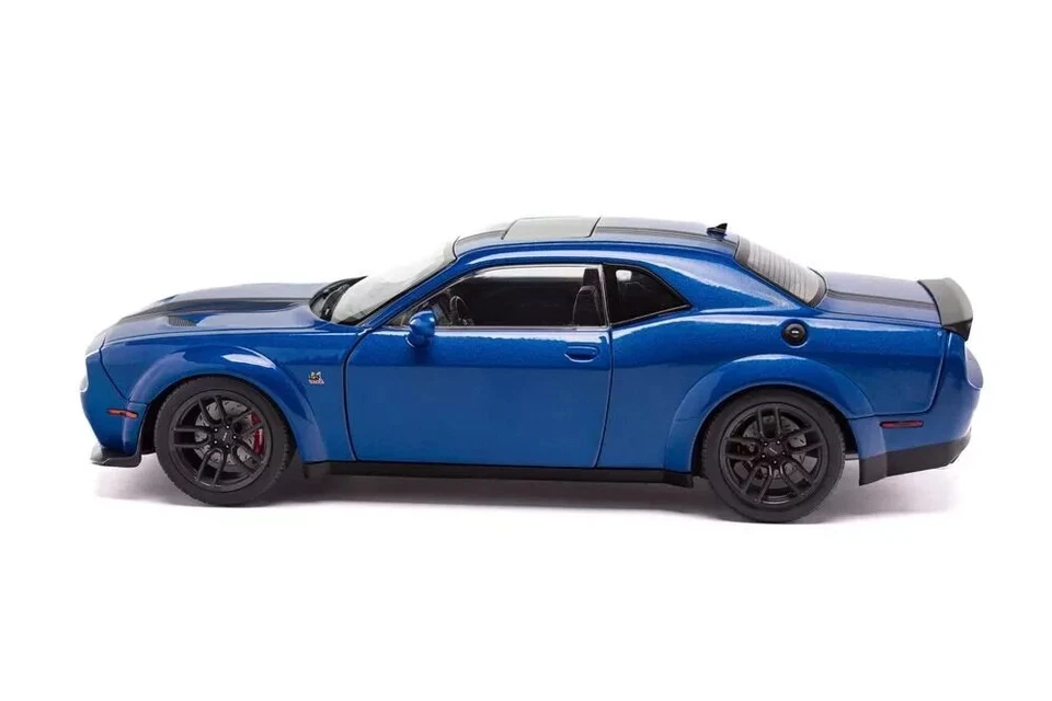 SOLIDO 1:18 AUTO DODGE CHALLENGER R/T SCAT PACK WIDEBODY BLU 2023 S1805710 - Immagine 3 di 4