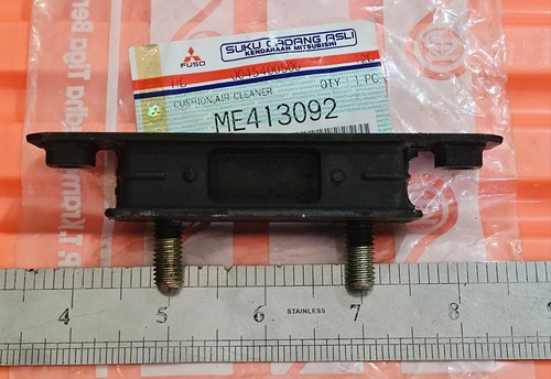 MITSUBISHI FUSO CANTER FE125 FE73 FE83 FE84 AIR CLEANER HOUSING CUSHION NEW - Picture 4 of 7