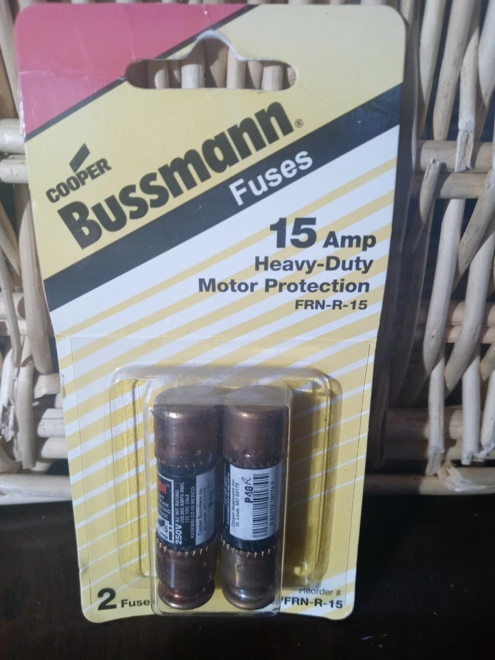 Protección de motor de alta resistencia Cooper Bussmann 15 amperios Foto 2 de 4