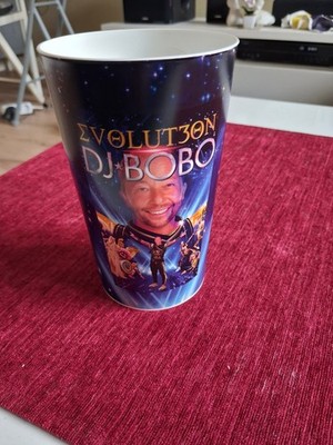 DJ Bobo ''Evolution'' Becher 0,5 Liter Kunststoff/Hartplastik