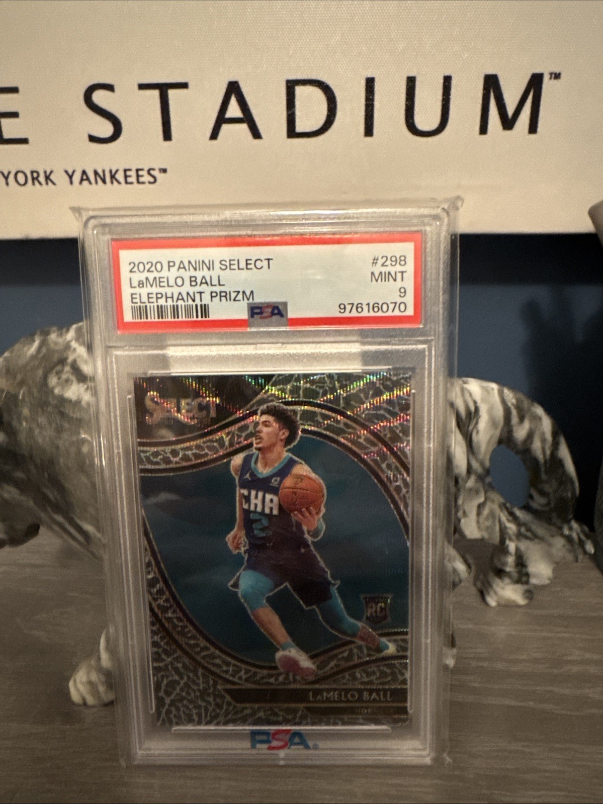 2020-21 Panini Select - Courtside LaMelo Ball #298 Elephant Prizm (RC)