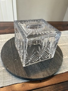 Godinger Dublin Collection Tissue Box Crystal, HEAVY, excellent condition