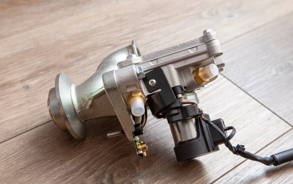 Válvula EGR 20506894 Gas de escape de alta resistencia para motor Volvo VHD VNM VNL D12 Foto 3 de 4