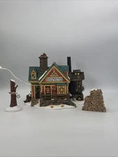 FLAW Dept 56 New England Village Steen’s Maple House Magic Smoke Tree Accessory