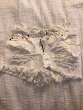 Forever 21 Women s Jean Shorts White Distressed Cut Off Size 26