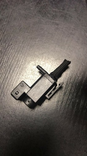 72234100 1742712 Elektrisches Selenoid (Elektromagnetisches Magnetventil) BMW 5