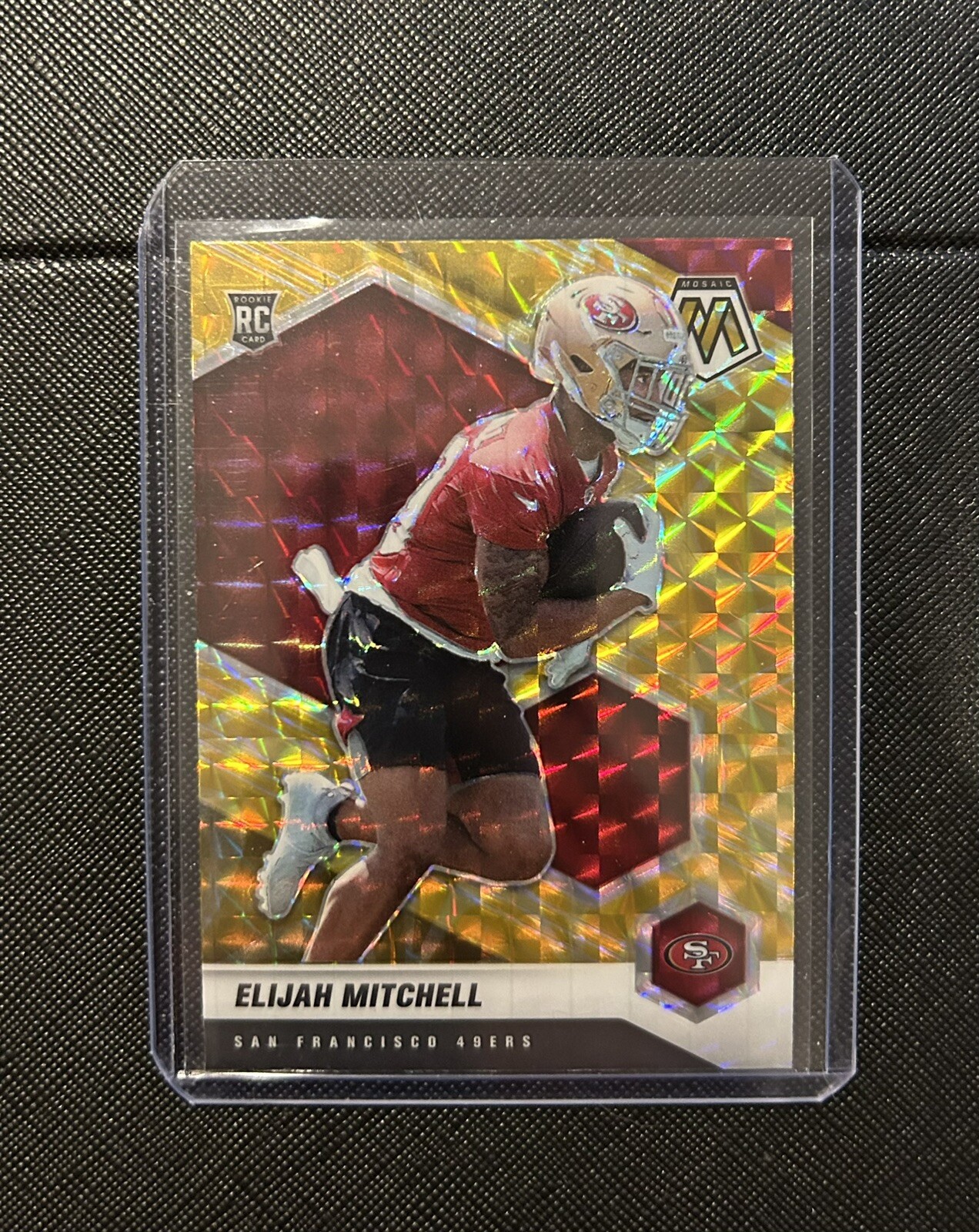 2021 Panini Mosaic Elijah Mitchell Yellow Reactive Prizm Rookie #376 49ers RC
