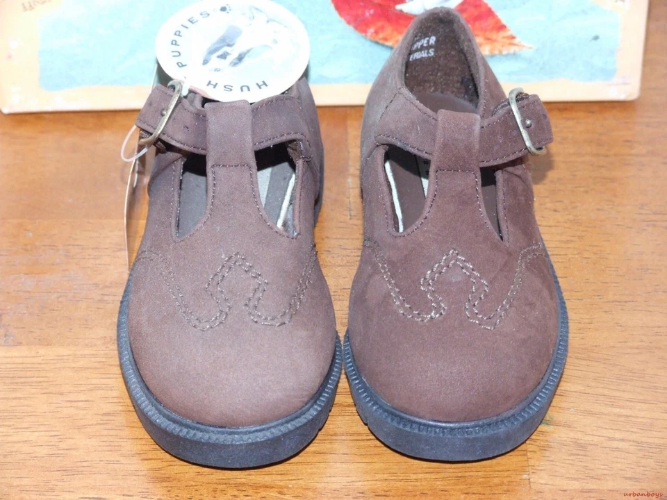 Zapatos de vestir Hush Puppies Lauren de cuero negro o marrón para niños pequeños Foto 2 de 4