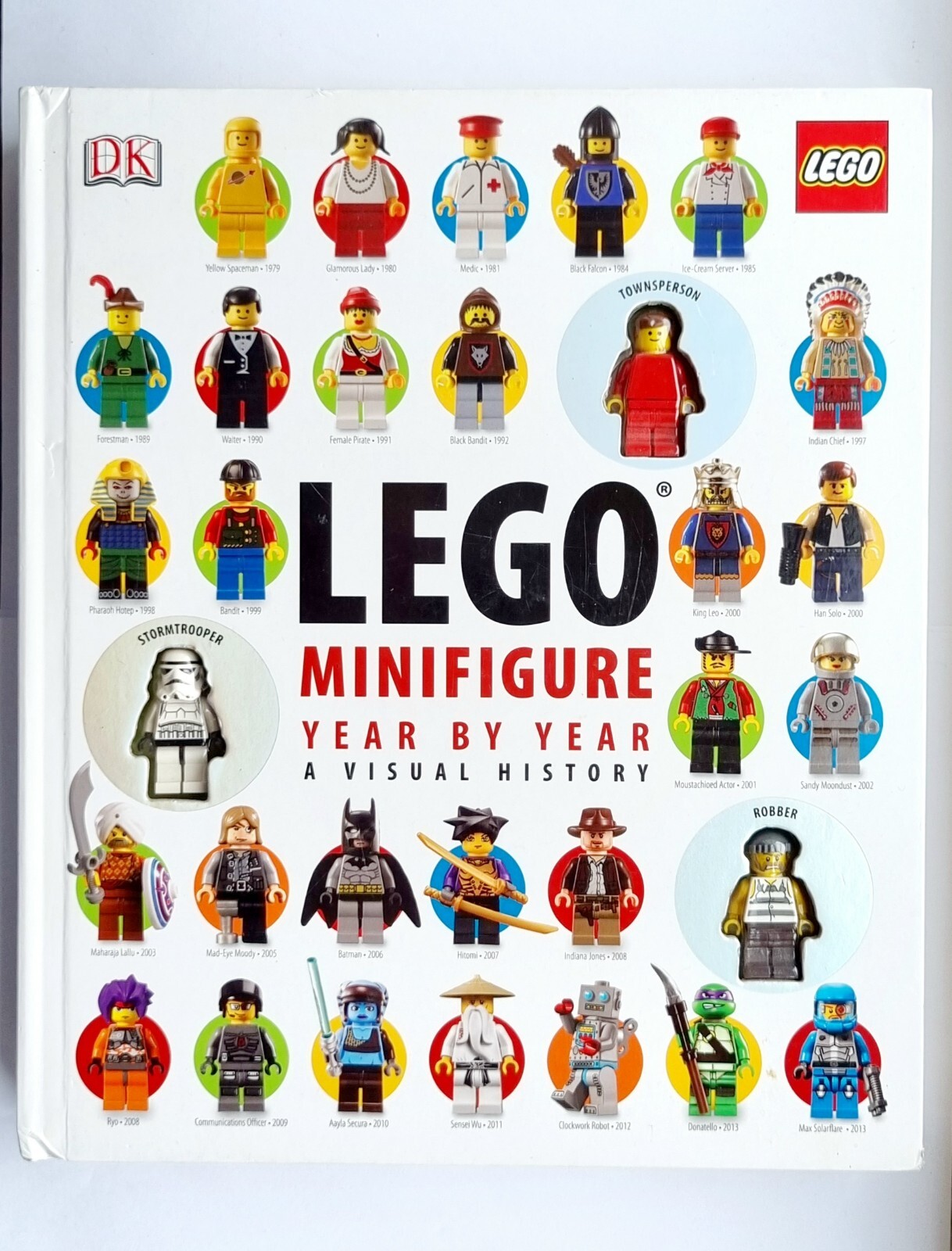 NEW DK LEGO MINIFIGURE YEAR BY YEAR VISUAL HISTORY BOOK BRAND NEW
