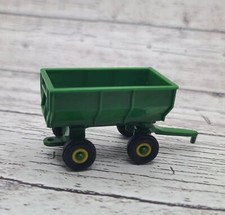 Ertl John Deere Trailer Wagon Plastic Green  Yellow Tires