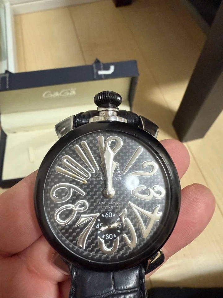 Reloj Gaga Milano Manuale 48 esfera de carbono 5013.01s hecho en Suiza para hombre limitado Foto 3 de 4