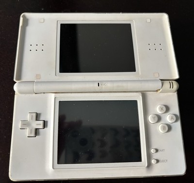 Nintendo DS Lite Handheld System White  Working