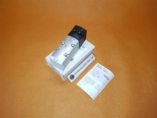 Festo Solenoid Valve Type: VSVA-B-M52-MZD-D1-1T1L / Mat. No.: 543699 - Series: 06-20