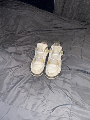 Size 9.5 - Jordan 4 Retro SE Low Craft