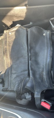 1/2 Chaps Ladies ARIAT BLACK Zipper and Snap Leather GC Size MT