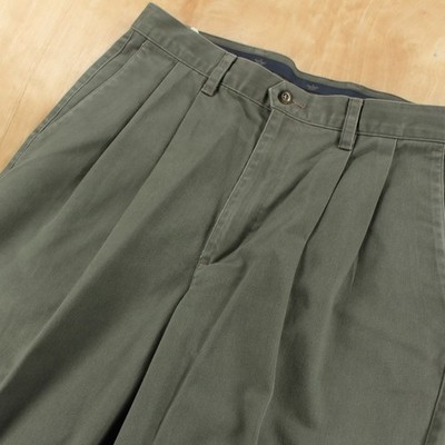 vtg 90s DOCKERS by LEVI'S Classic Fit pleated tapered twill chino