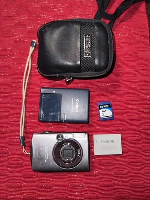 Canon PowerShot Digital ELPH SD800 IS / Digital IXUS 850 IS 7.1MP Digital Camera