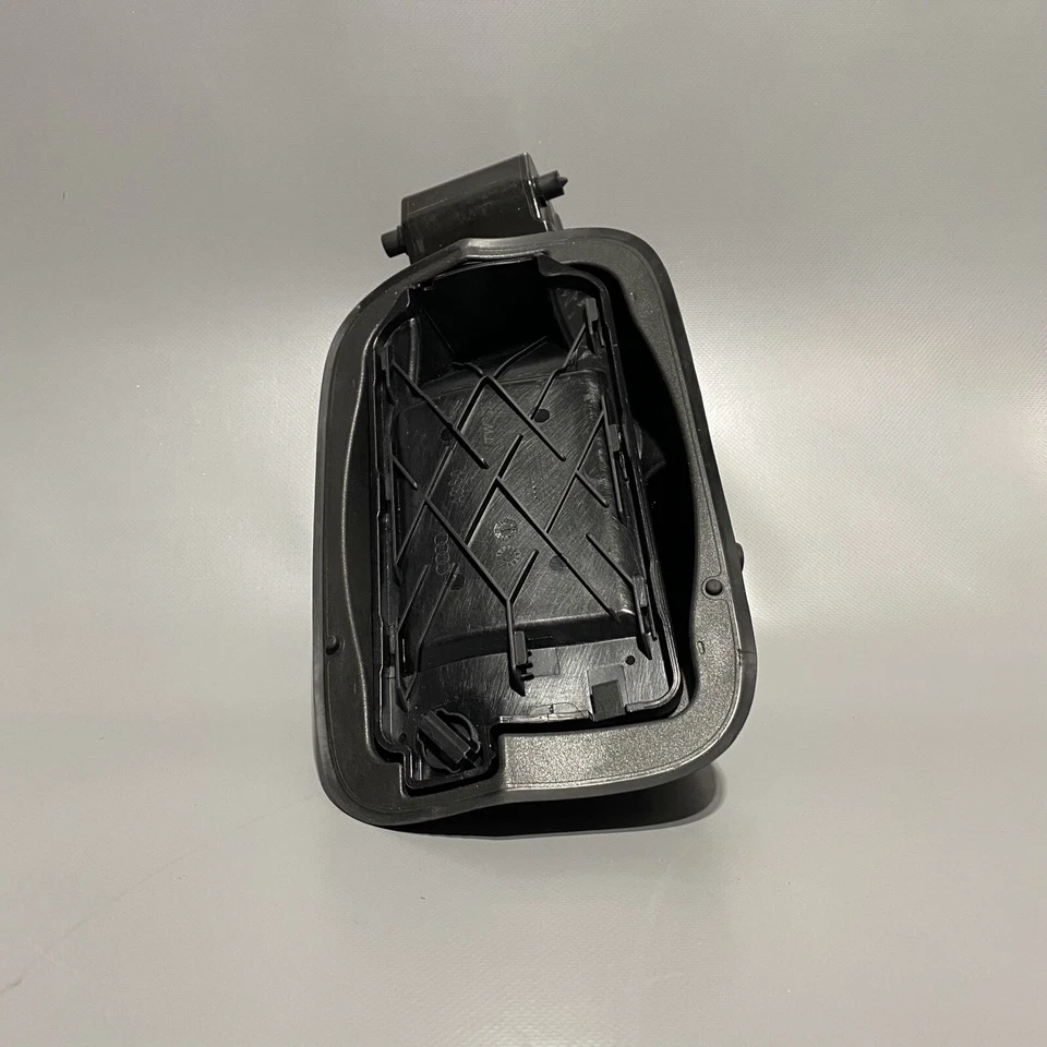 AUDI A3 SPORTBACK E TRON BOLSILLO DE COMBUSTIBLE 2016 2017 2018 OEM 8V4809906K Foto 3 de 4