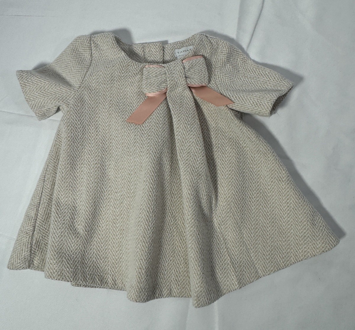 Baby Girl Herringbone Dress Top Tahari Beige Cream Gold Sparkle Pink Bow 3-6 Mos | eBay Baby Girl Herringbone Dress Top Tahari Beige Cream Gold Sparkle Pink Bow 3-6 Mos | eBay