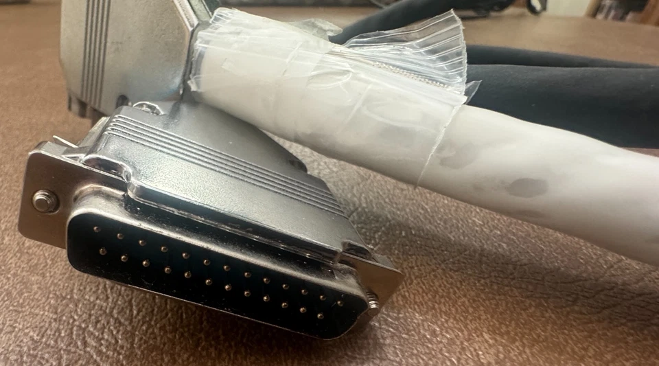 Cable digital Digidesign 25 pines macho-macho 4' - Hecho en EE. UU. Foto 4 de 4