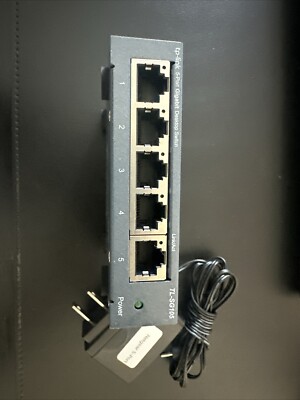 TP-LINK Technologies TP-Link (TL-SG105) 4-Ports External Switch