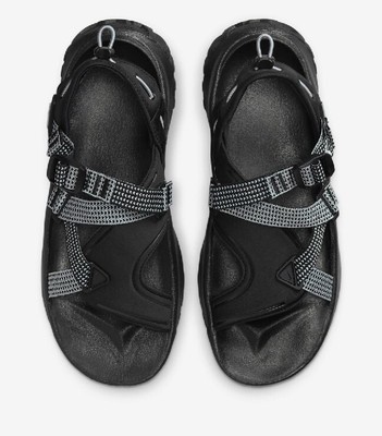Size 12 Men Nike Oneonta Nature Trail Outdoors Sandals Black  display picture 1