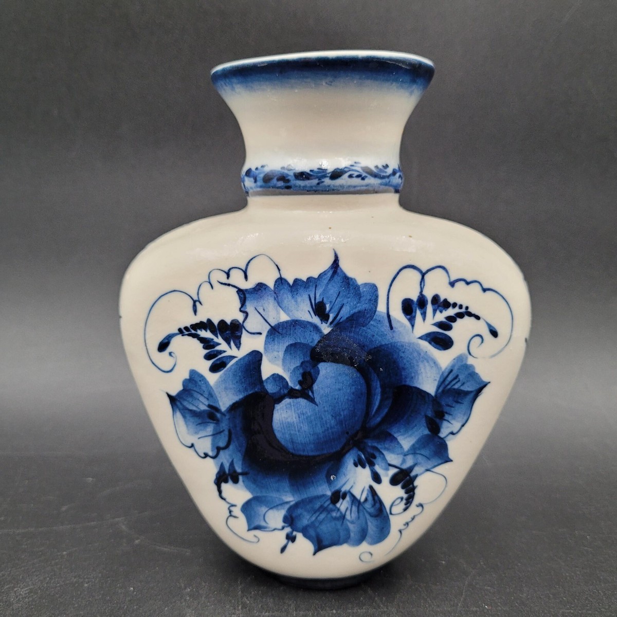 Vintage Gzhel Authentic Russian Vase Handpainted Blue & White Folk