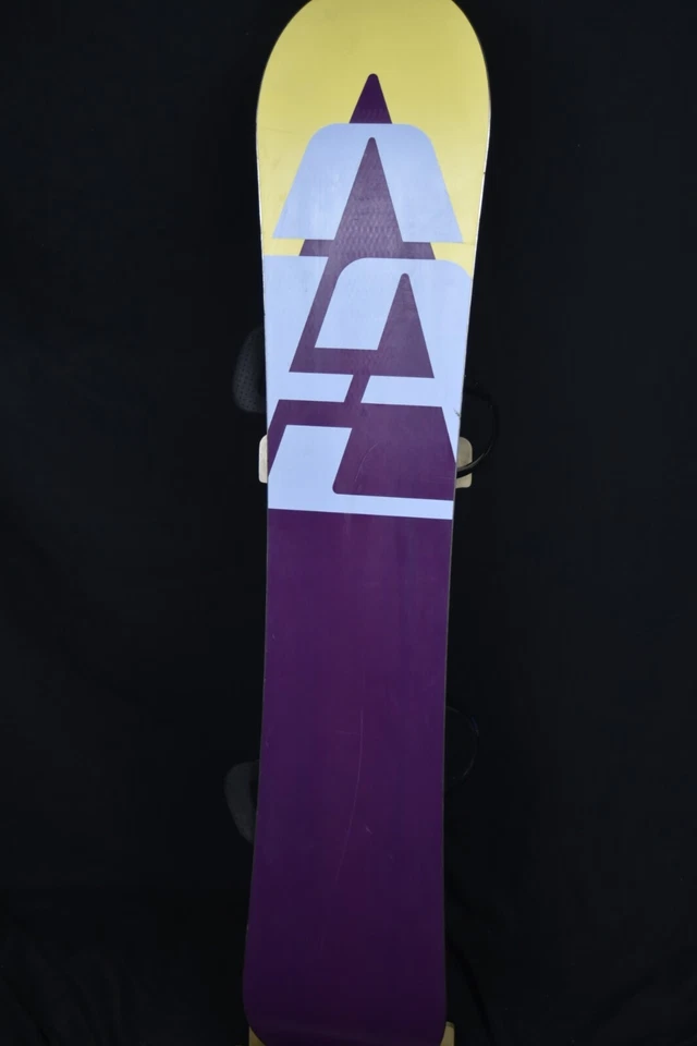 BURTON A3 SNOWBOARD TAMAÑO 148 CM CON FIJACIONES BURTON MEDIANAS Foto 3 de 3