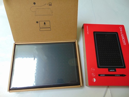One by Wacom CTL472K1A PC or Mac Black Creative Pen Graphics Tablet Complete Set - Photo 8/15