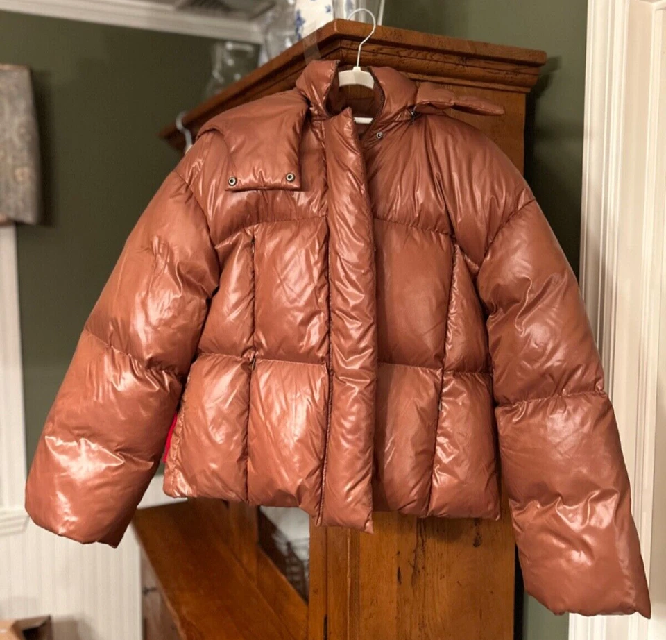 Jaqueta com capuz Lattelier cropped acolchoada marrom tamanho grande em excelente estado usado $225 LEIA