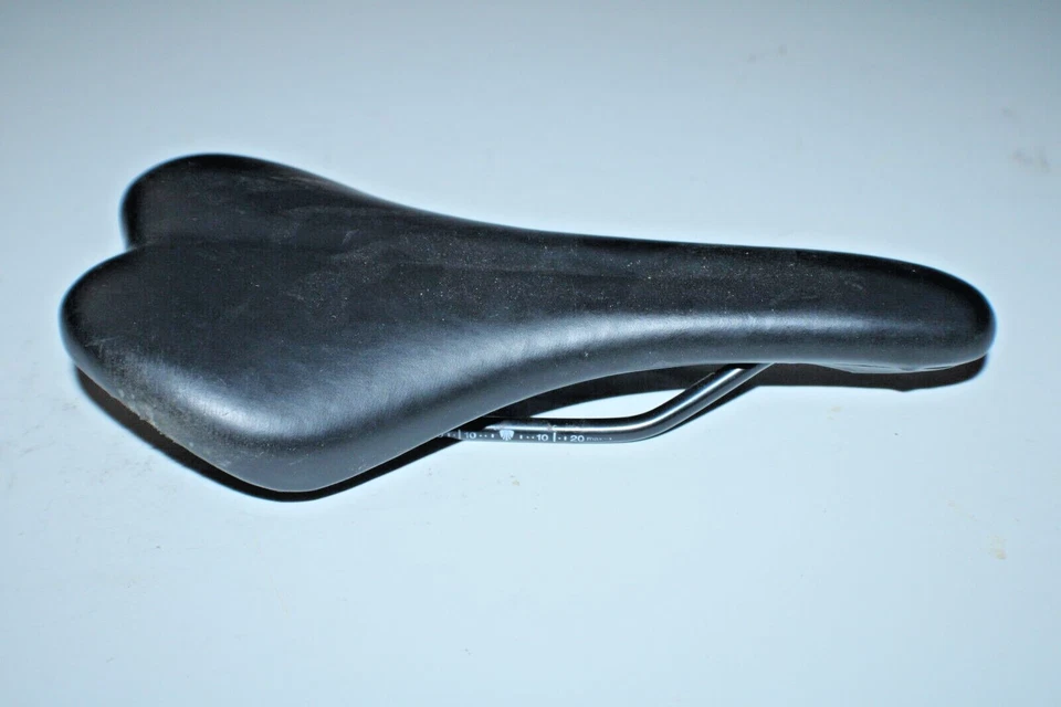 Sillín de bicicleta de carretera Bontrager 255/135 mm negro cómodo híbrido MTB envío rápido a EE. UU.:) Foto 2 de 4