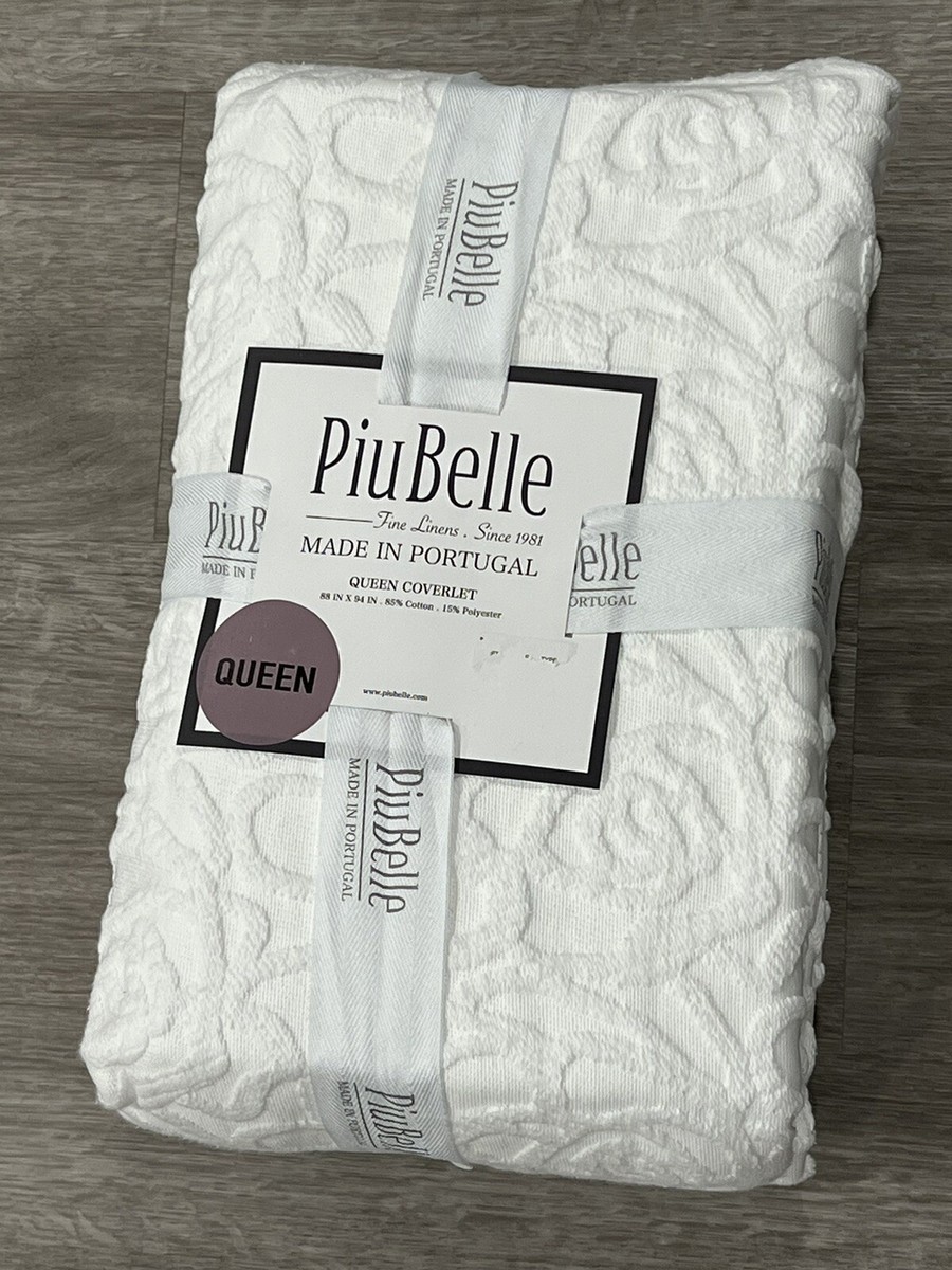 PiuBelle Portugal QUEEN Textured Woven Roses Quilt Coverlet White