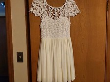 Junior's White & Cream Dress, Xenia Boutique Size 8