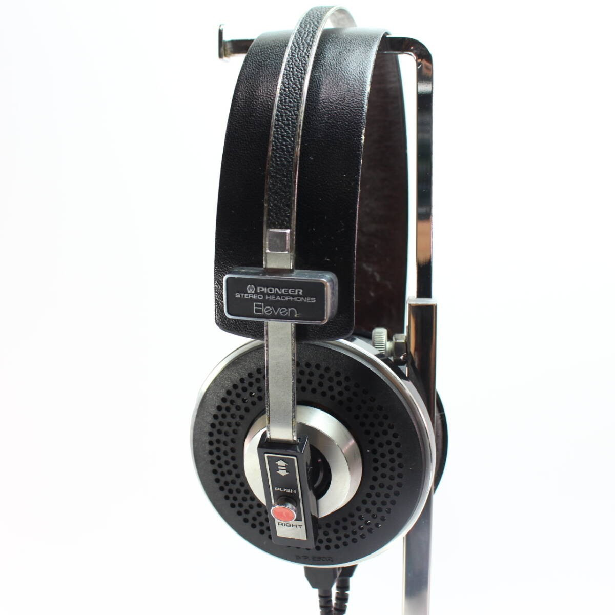○ Pioneer パイオニア Eleven SE-11 ステレオ ヘッドホン