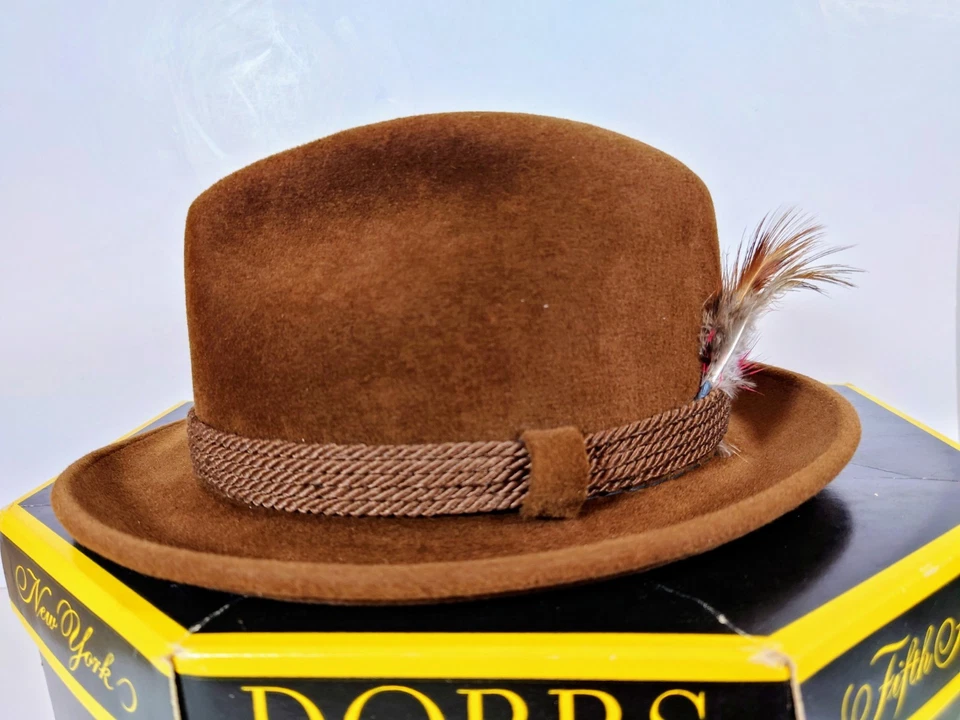 Vtg Genuine Dobbs Fur Felt Hat 1960s, Cognac, Hunter Mt. Mark Shale, 6 7/8 W/Box - Image 2 of 4