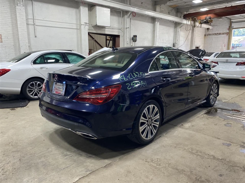 SUNROOF ASSEMBLY Mercedes-Benz CLA250 CLA45 14 15 16 17 18 19 1422427 - Image 4 of 4