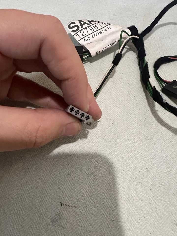 Arnés de cableado de luz de cortesía para puerta delantera izquierda Saab 9-3SS 03-11 12798142 Foto 4 de 4