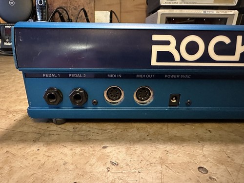 ROCKTRON ALL ACCESS MIDI FOOT CONTROLLER with NEW MIDI CABLE - Picture 4 of 6