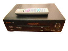 Sharp VC M312 Videorecorder VHS mit Fernbedienung.