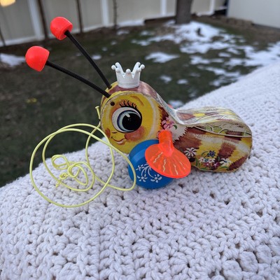 Fisher Price Queen Buzzy Bee Vintage  Wooden Pull Toy #444