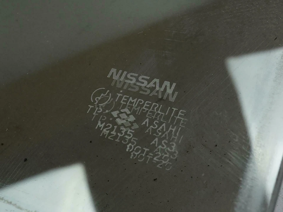 1997 - 1999 Nissan Pathfinder Window Glass Door Rear Privecy Tint Left Lh Rear - Image 4 of 4