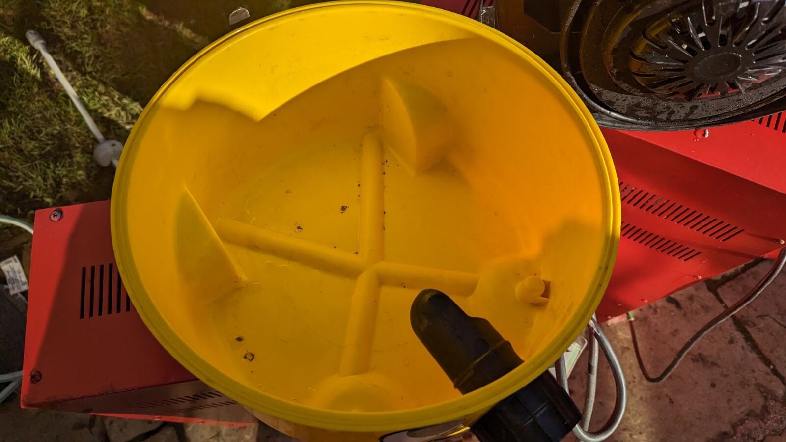 Numatic James JVP180 8L Cylinder Vacuum Cleaner Yellow 5028965784358 eBay