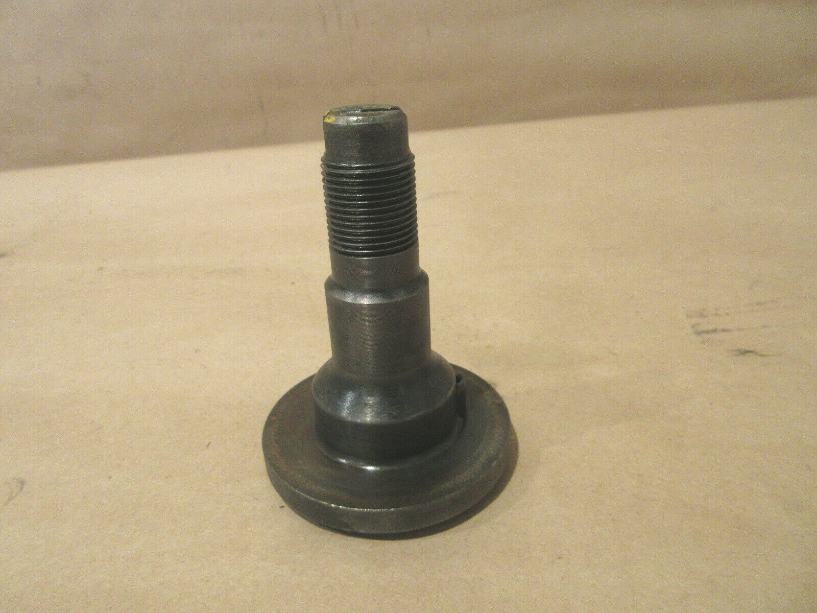 Ferrari 328, Mondial, Testarossa Front Hub Shaft - P/N 124465 