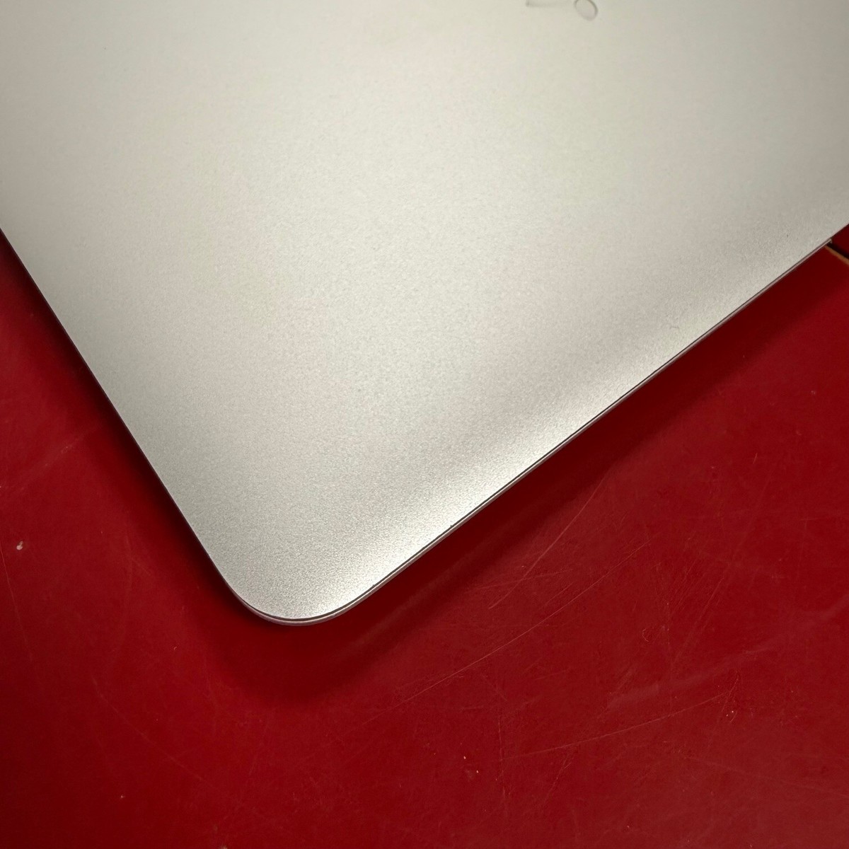 Apple MacBook Air (13-inch, Early 2014 | Intel Core i7 | 8 GB Ram