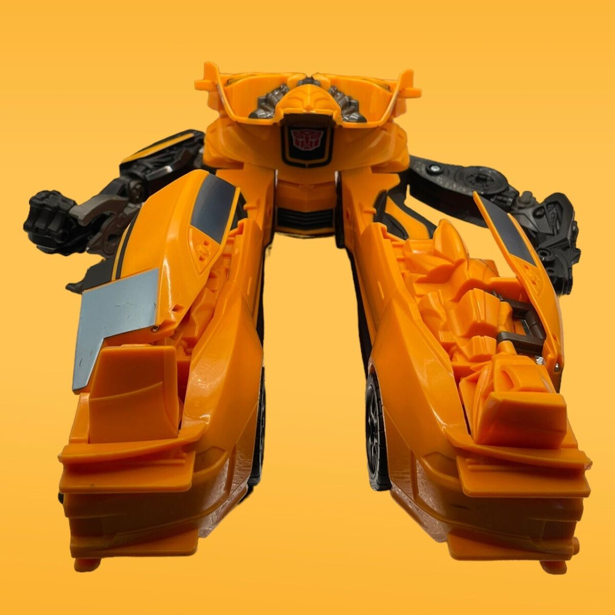 Transformers Buzzworthy Bumblebee Mega 1 Step 10