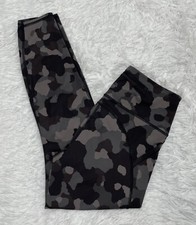 Athleta Lightning Camo 7/8 Tight Women  s Size S Small Gray Black Zip Pocket