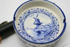 Vintage Hand Painted Delft Blauw Ashtray Windmill  H3