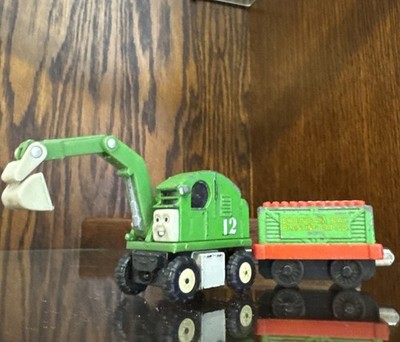 Thomas & Friends Alfie Excavator + Blasting Car Take Along N Play Die Cast Train