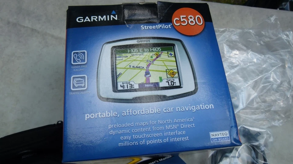 Garmin Streetpilot C580 Portable Bluetooth GPS Navigation Navigator with Accesso - Image 2 of 4